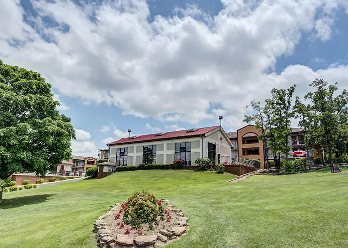 Cheap hotels Quality West-Branson Theatre District